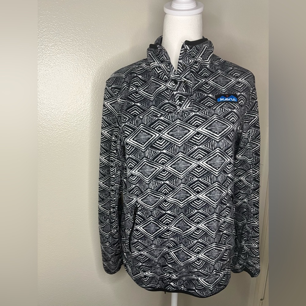 KAVU Cavanaugh Qtr Snap Pullover Black White Small